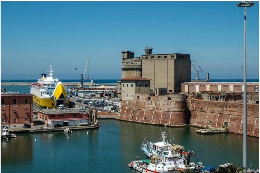 Romeo Apartment Livorno Esterno foto